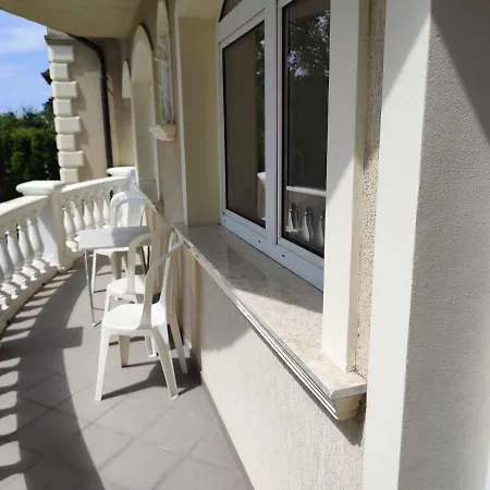 In - Balaton 44890