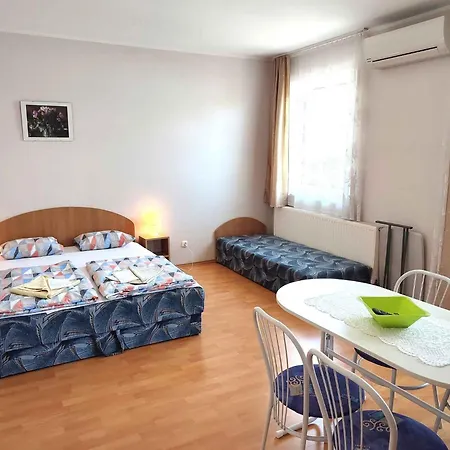 Apartment In - Balaton 44890 Siofok