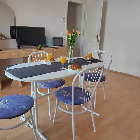 In - Balaton 44890 Apartament Siófok