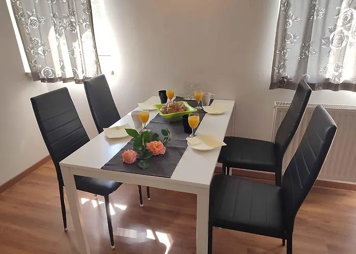 In - Balaton 44890 Apartamento *