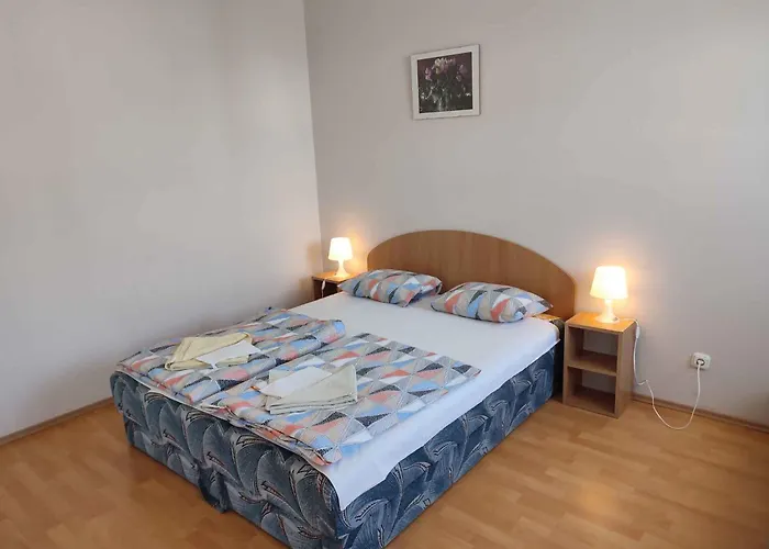 In - Balaton 44890 Apartamento *